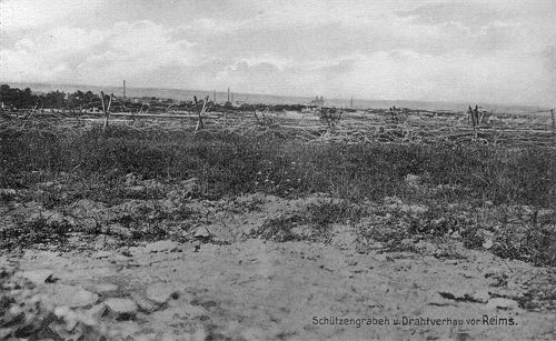 Schtzengraben und Drahtverhau vor Reims